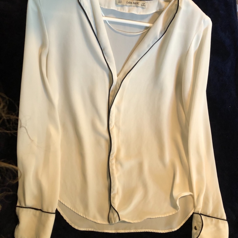 Sheer blouse - Picture 2 of 3